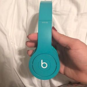 Beats solo by dr dre!